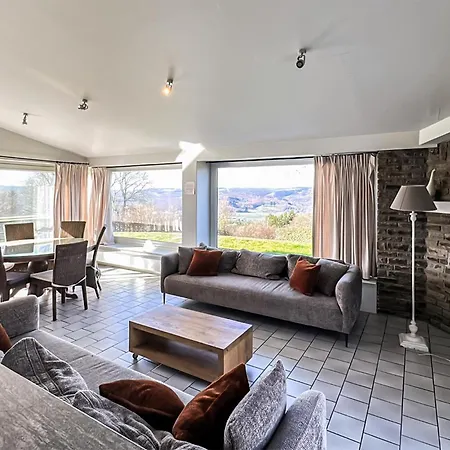 Vakantiehuis Stunning In With Sauna *