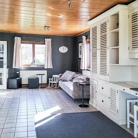 Lovely In With Sauna Feriehus *