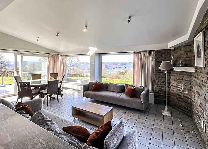 Vakantiehuis Stunning In With Sauna *