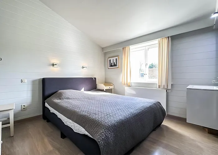 Vakantiehuis Stunning In With Sauna Rendeux